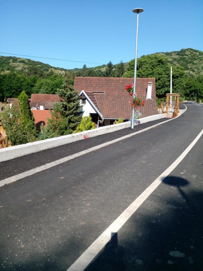 Skriveni Raj Daire Vrdnik Dış mekan fotoğraf